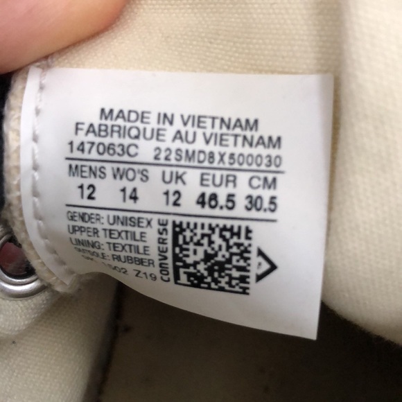 Converse shoes - Picture 7 of 7